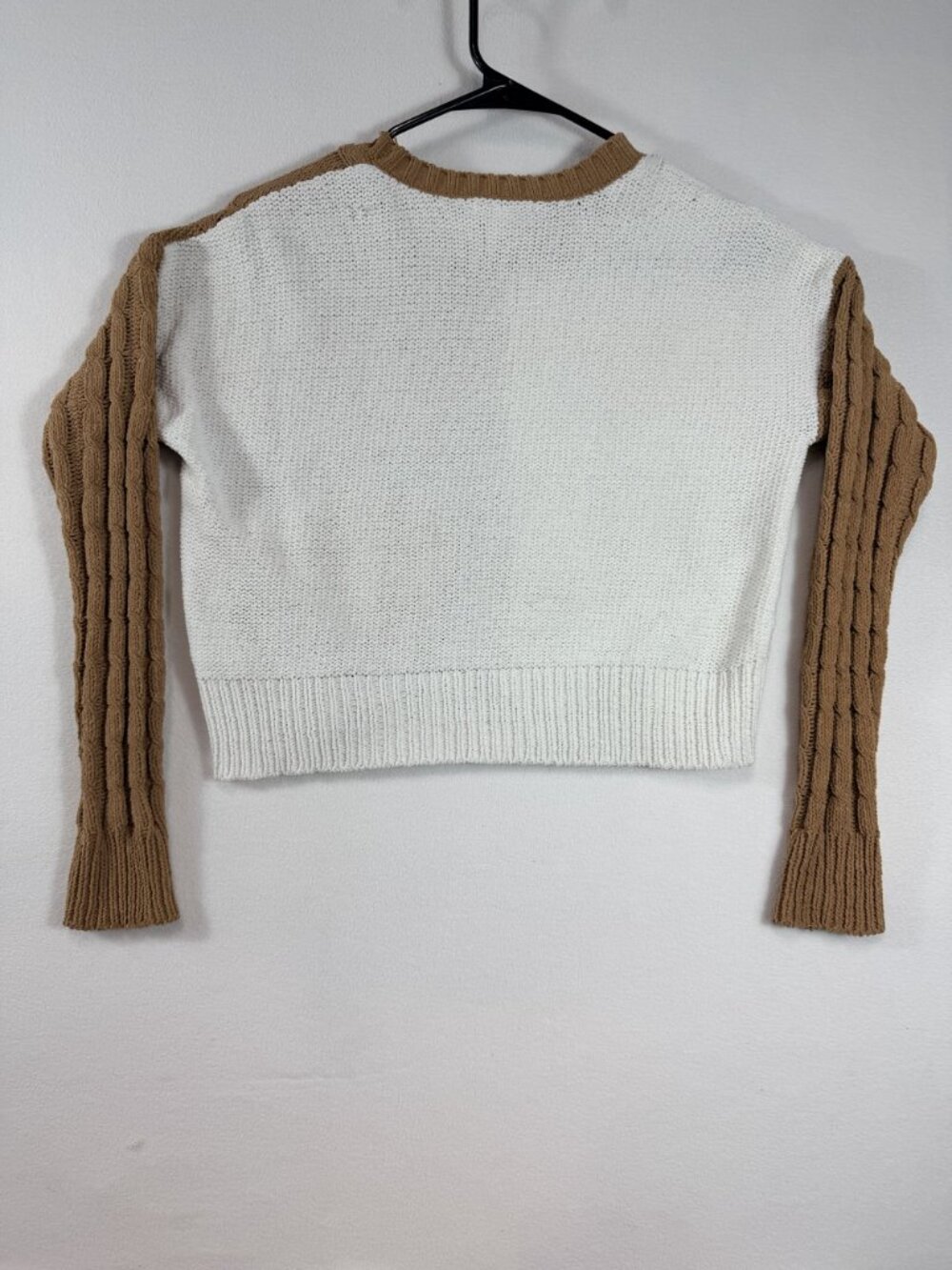 Derek Heart Women’s Small Brown Ivory Colorblock Cable Knit Cropped Sweater - Picture 3 of 15